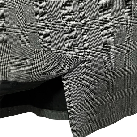 Pencil Skirt Grey Silver Back Split Zip Closure Women’s Size 14 - Picture 4 of 7